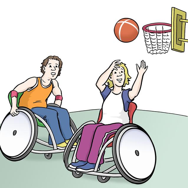 Zwei Menschen im Rollstuhl spielen Basketball, einer wirft einen Ball in Richtung des Korbs.